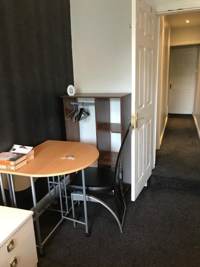 Private Double Room Near City Centre, Coventry Extérieur photo